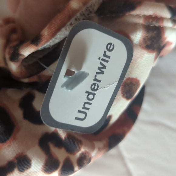 S: Time and Tru Takini Top - Picture 5 of 6